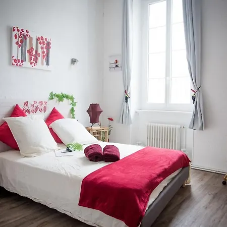 公寓 Qualys Vignoble Parking, Square View, Close To *