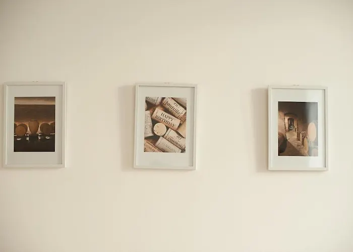 Lejlighed Qualys Vignoble Parking, Square View, Close To